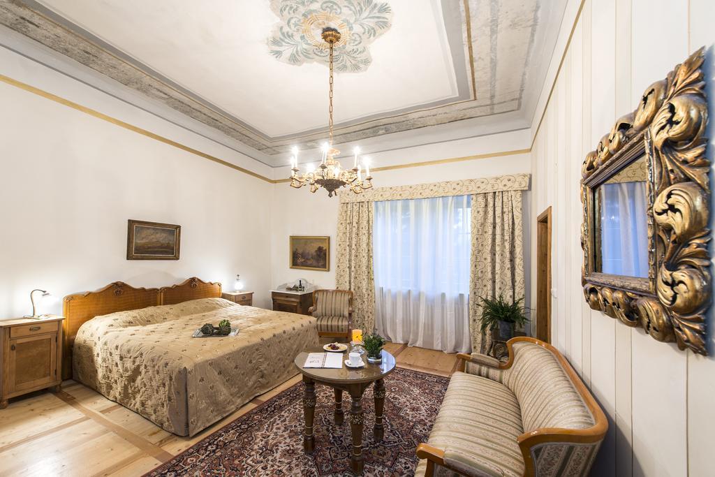 Chateau Grandcastle Liptovsky Hradok Exterior photo